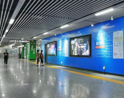 地鐵站不同區(qū)域對室內全彩led顯示屏要求有哪些？